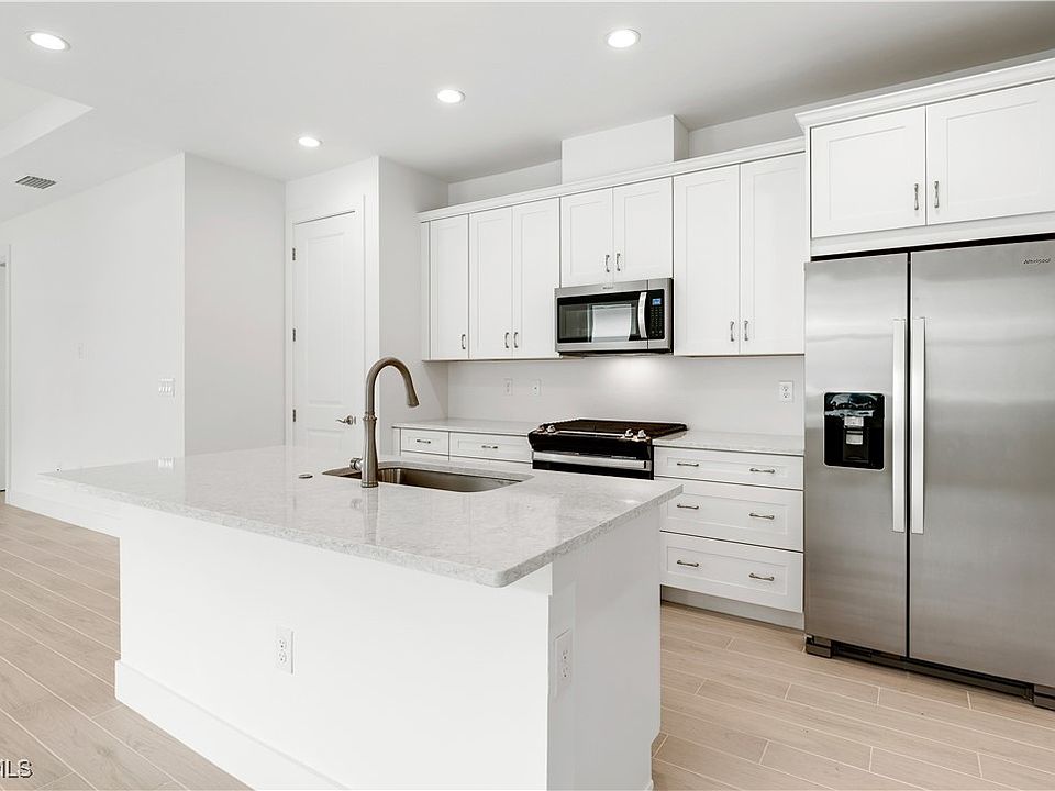 1st image of 44316 Panther Dr