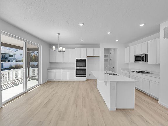 4th image of 8648 N Haloran Ct #1328