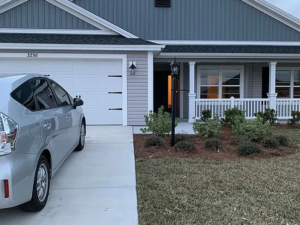 3256 Sennett Cir, Oxford, FL 34484