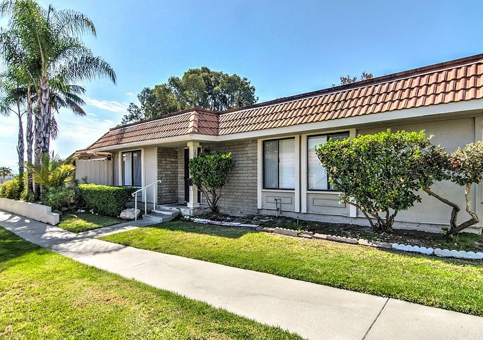 1st image of 23581 El Cerrito