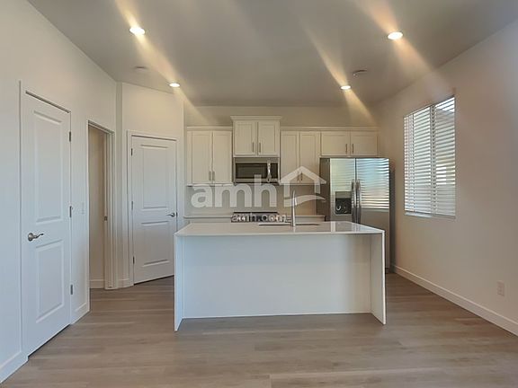 4th image of 6317 W Paseo Vis