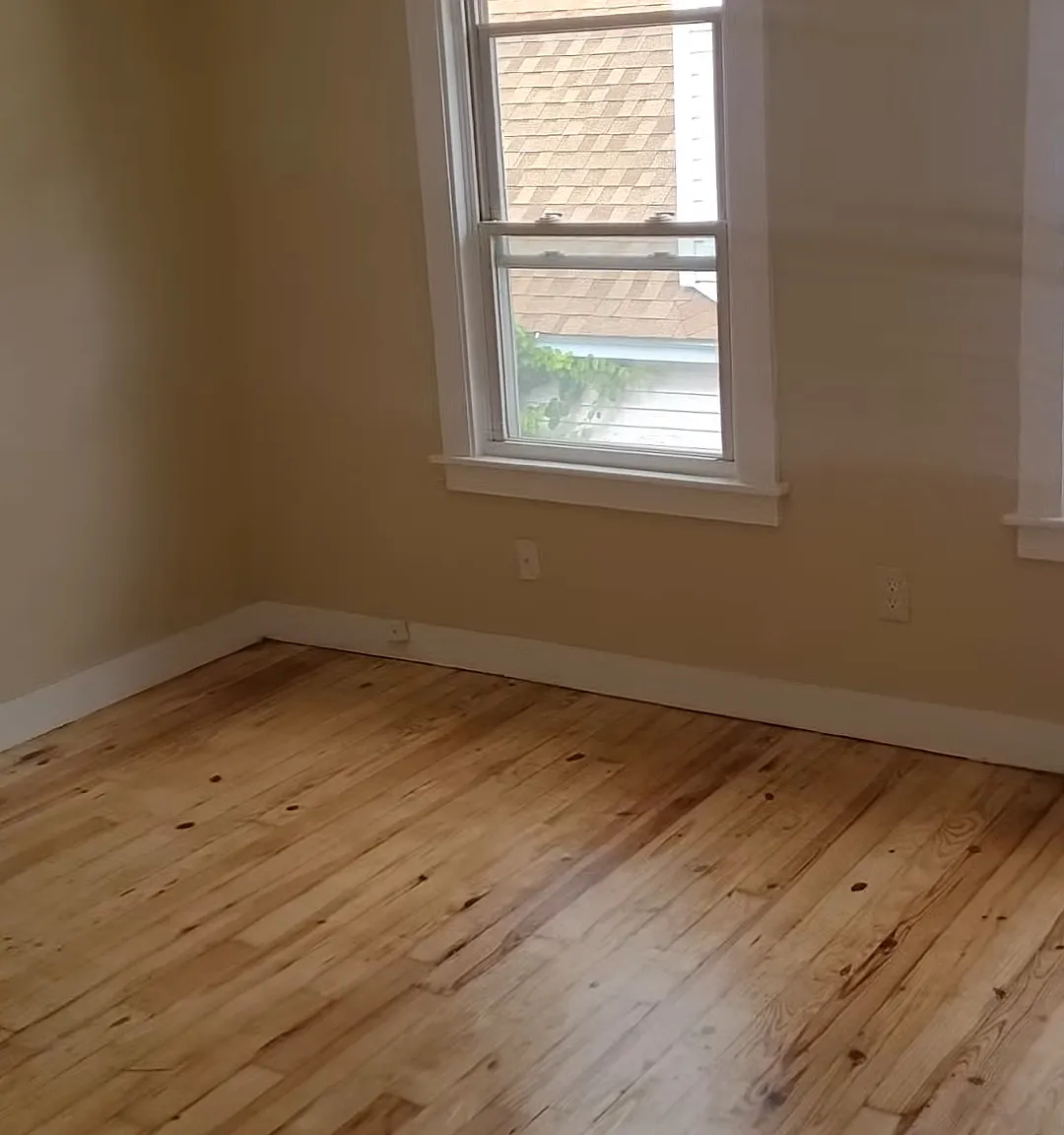 2 bed, 900 sqft, $1,550 — Photo 1