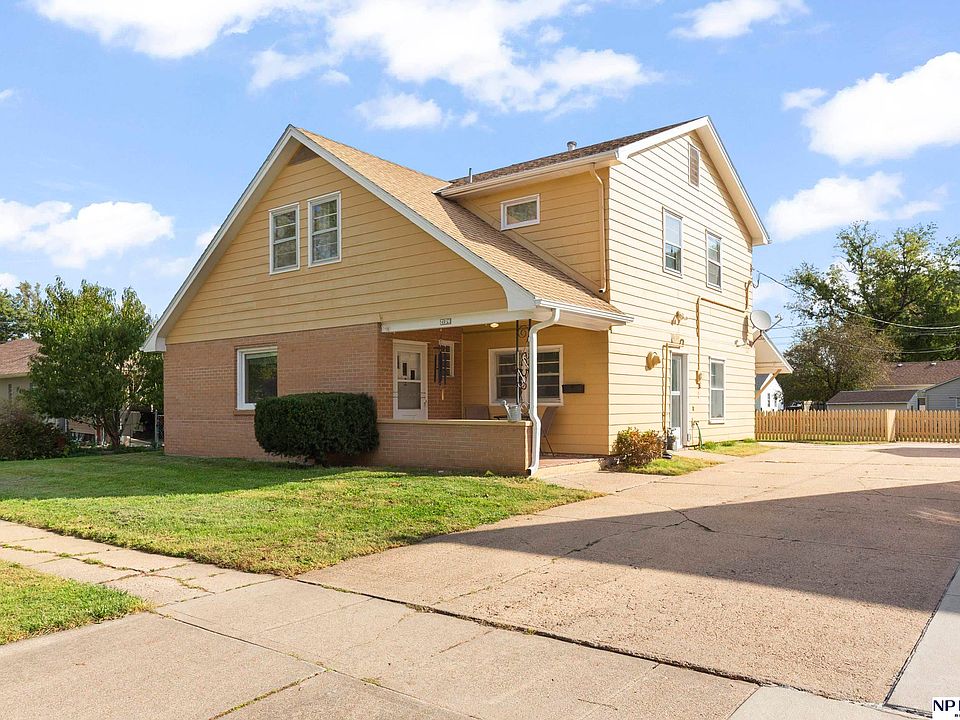 1st image of 2134 N D St