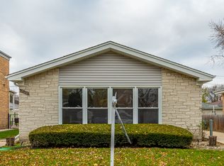 8322 Tripp Ave, Skokie, IL 60076