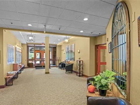 300 Front St APT 504, Pawtucket, RI 02860