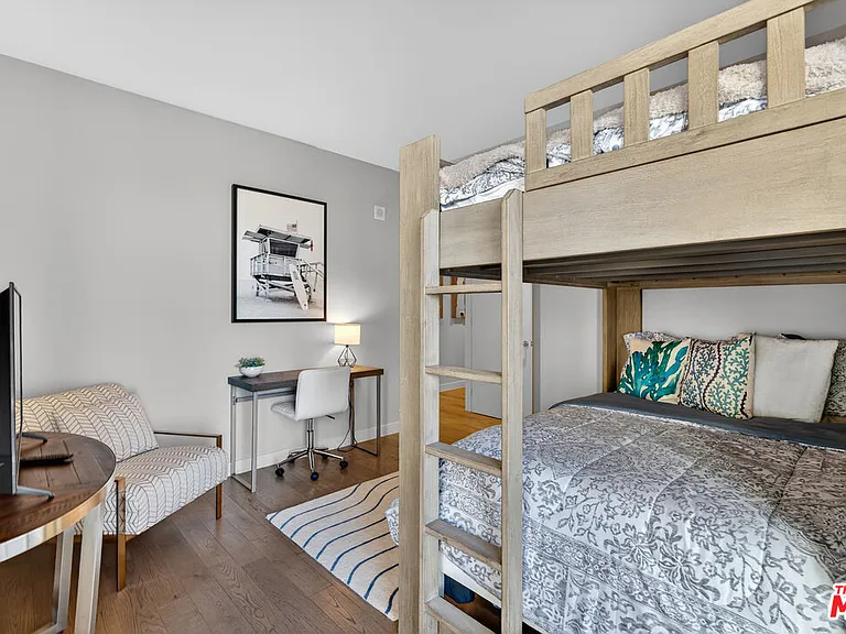 1755 Ocean Ave #702 — Photo 31