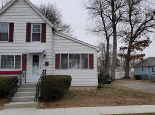 221 Eddy St, Springfield, MA 01104