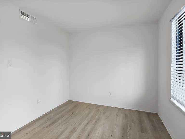 4912 Dunbarton Rd #B — Photo 18