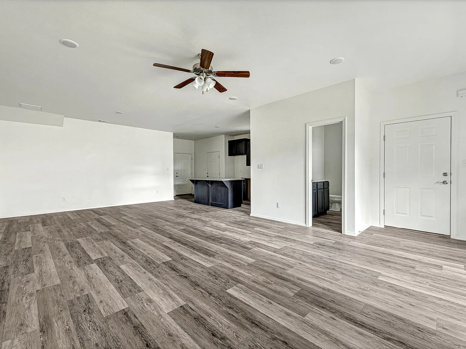 927 S Benchmark Lane — Photo 3