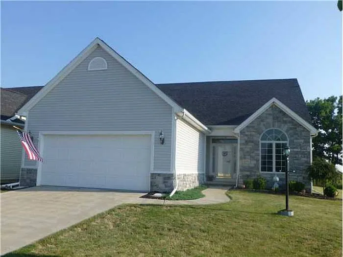 2290 Falling Waters Ln photo 1