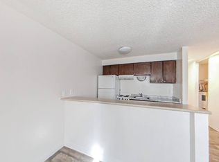 17455 SE Washington Ct #4, Portland, OR 97233