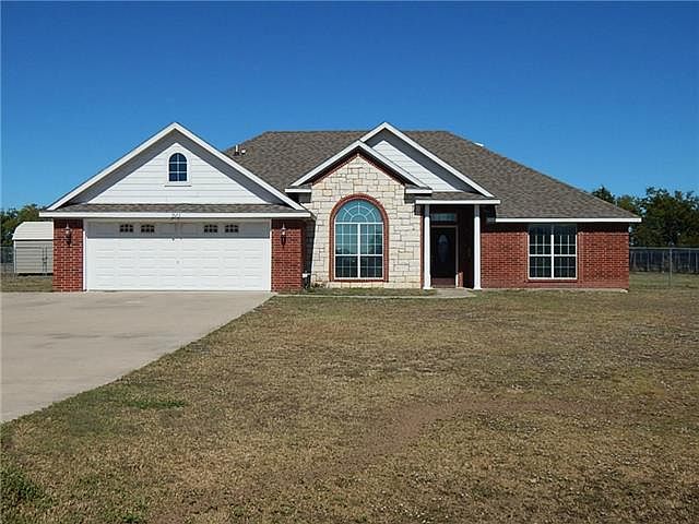 1st image of 1623 Hearn Ln