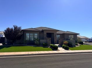 3905 S Saddleback Rd, Washington, UT 84780