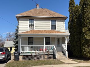 232 W Lincoln Ave, Oshkosh, WI 54901