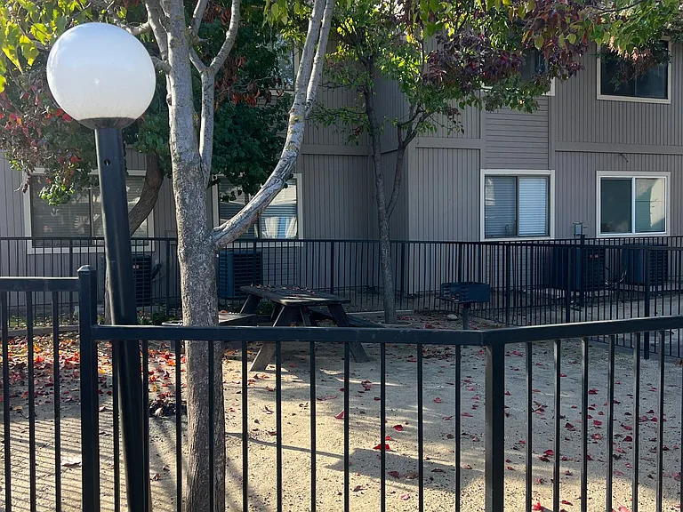 7101 Gerber Rd — Photo 8