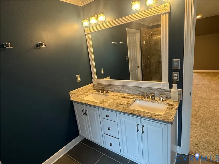 5708 Carrington Hills Dr — Photo 16