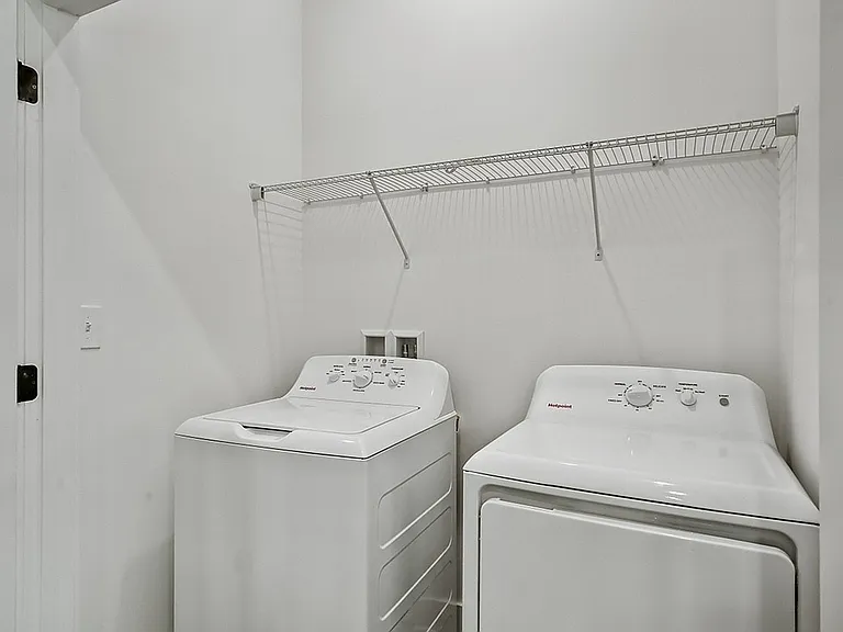 Villas at Capital Twenty — Photo 31