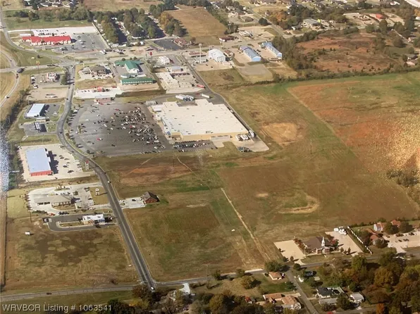 825 S Kerr Blvd, Sallisaw, OK 74955