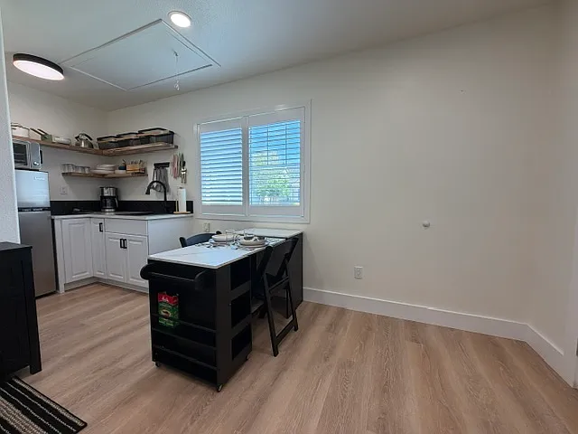 Studio, $2,200 — Photo 3