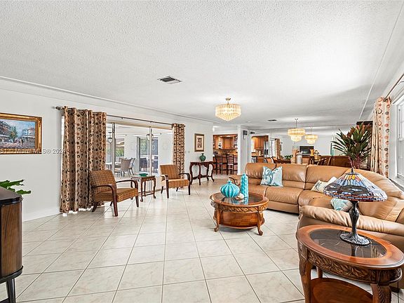 4th image of 19120 E Saint Andrews Dr