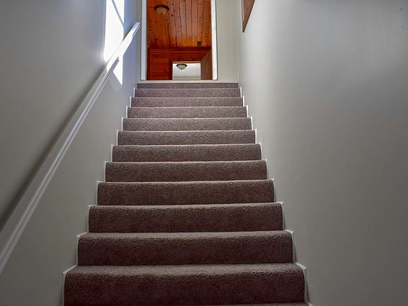 5th image of 67 Anderson Ln