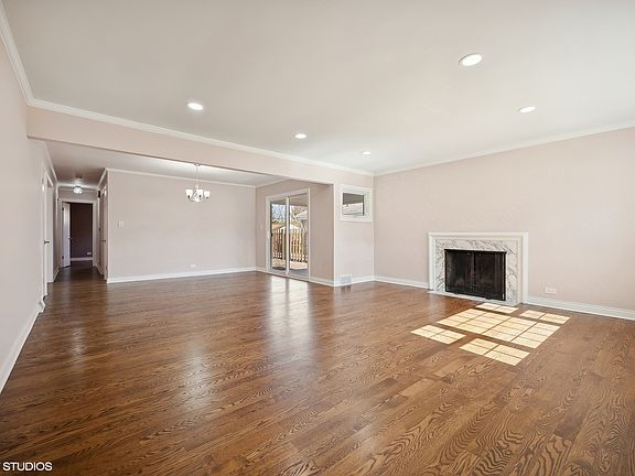 2nd image of 1883 Bosworth Ln