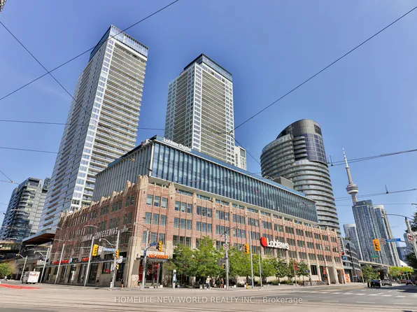 17 Bathurst St #812, Toronto, ON M5V 0N1