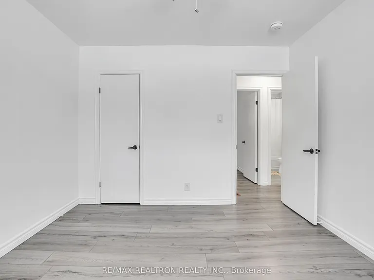 212 Little Ave — Photo 15
