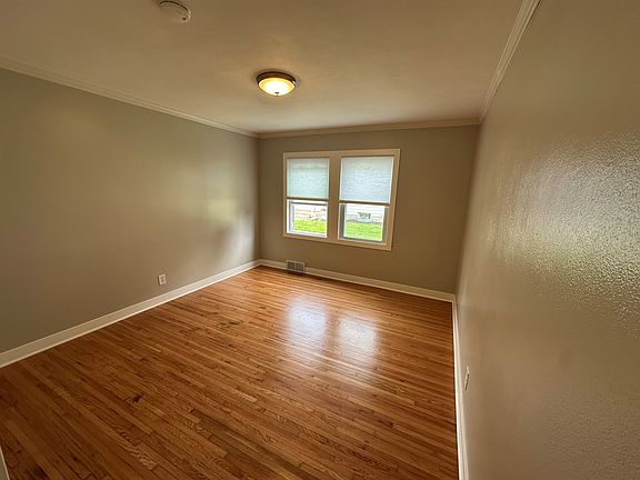 2nd image of 1495 Larpenteur Ave W #1