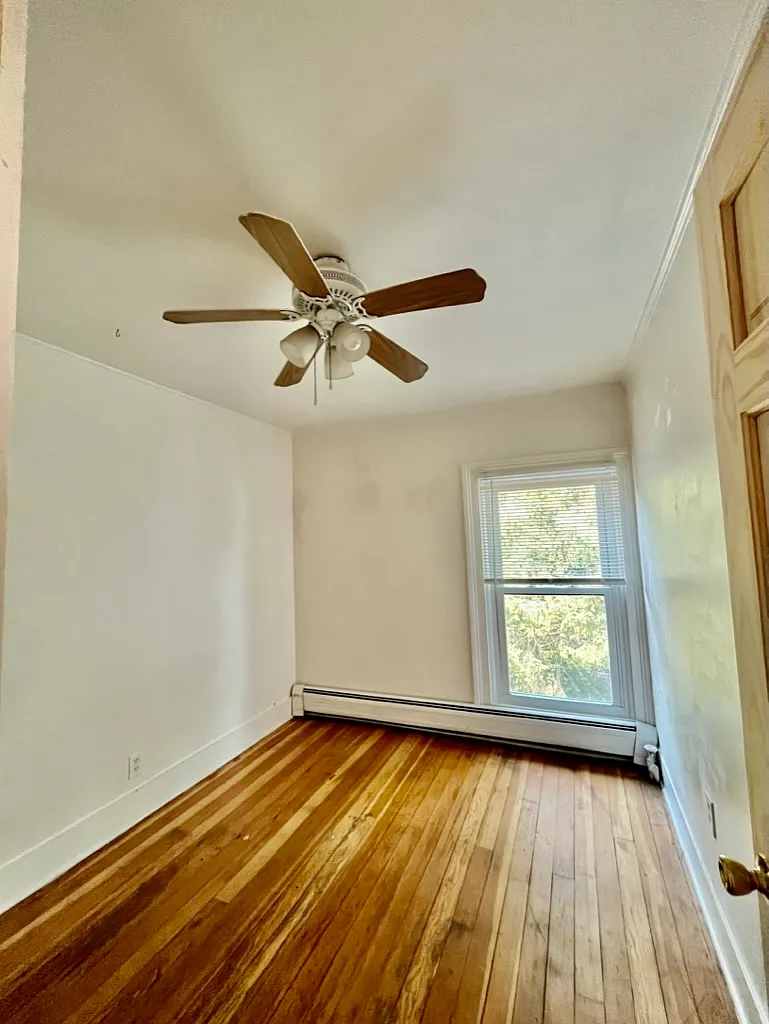 1 bed, 750 sqft, $1,800 — Photo 4