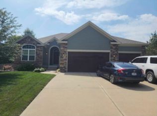 19622 NE 197th Ter, Smithville, MO 64089