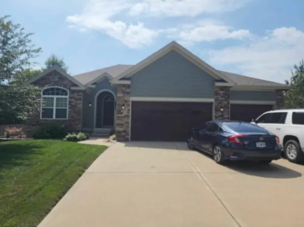 19622 NE 197th Ter, Smithville, MO 64089