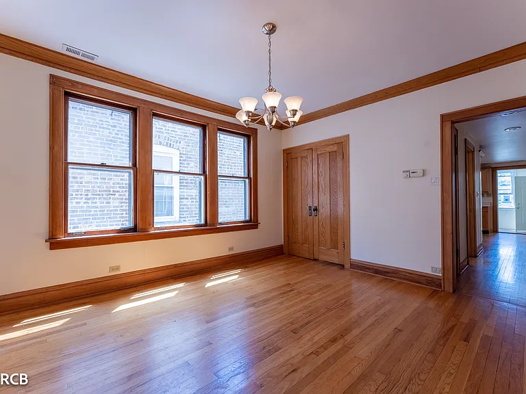 5325 W Montrose Ave #2 — Photo 9