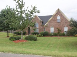 7607 Redberry Dr, Horn Lake, MS 38637