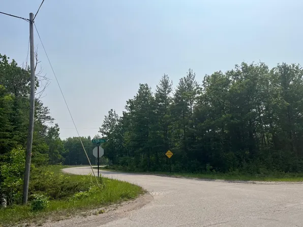 219 & 220 Pineview Dr, Presque Isle, MI 49777