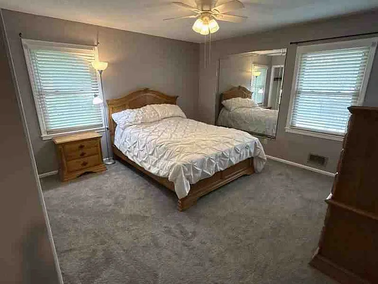 517 Concord St — Photo 10