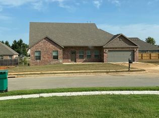 586 Quartz Way, Springdale, AR 72764