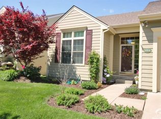 5906 Longleaf Dr, Lawrence, KS 66049