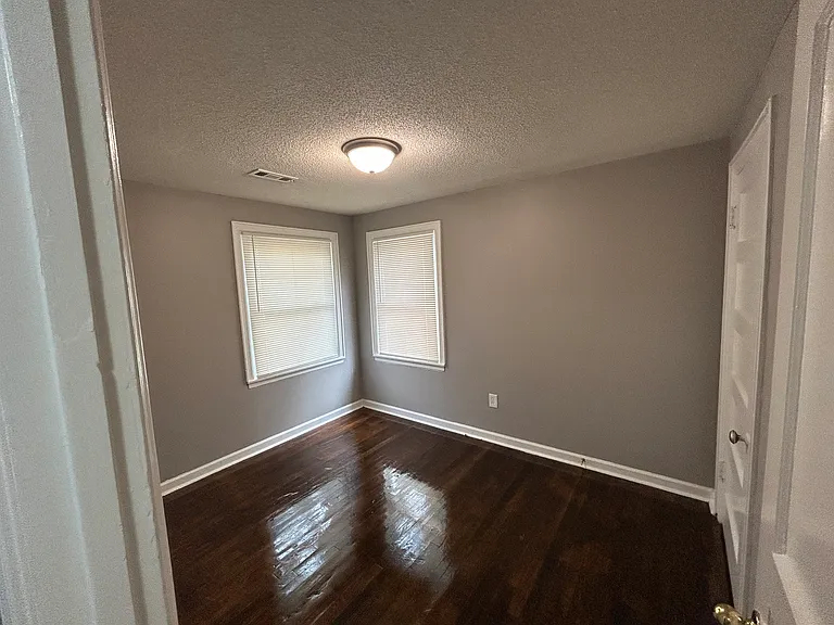 948 N Dellrose Ave — Photo 6