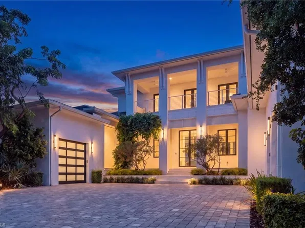 1698 McIlvaine CT, MARCO ISLAND, FL 34145