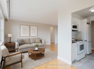 2 Grandstand Pl #309, Toronto, ON M4H 1E2