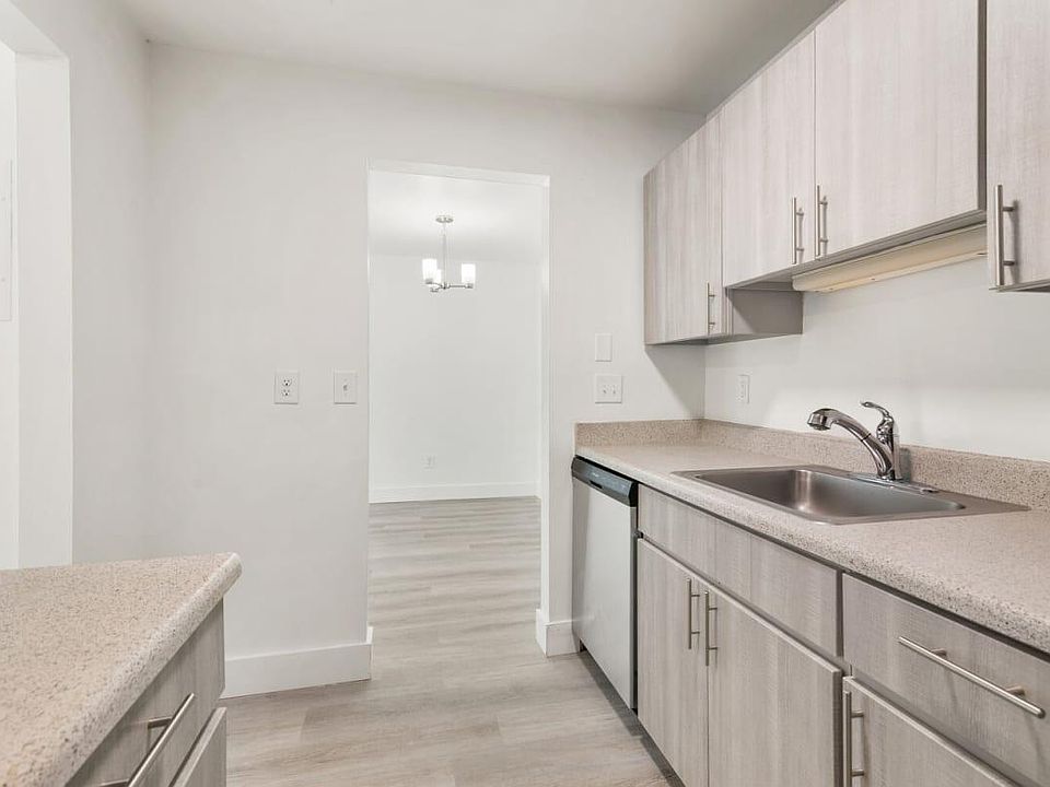 Maple Grove Villas 8602 Westown Pkwy West Des Moines IA Zillow