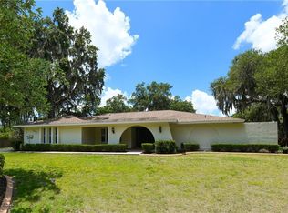 2202 Shadow Lakes Dr, Sarasota, FL 34240