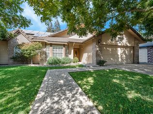 627 N Parkwood Ct, Visalia, CA 93291