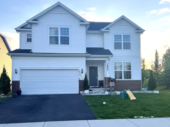 3607 Ambrosia Dr, Naperville, IL 60564