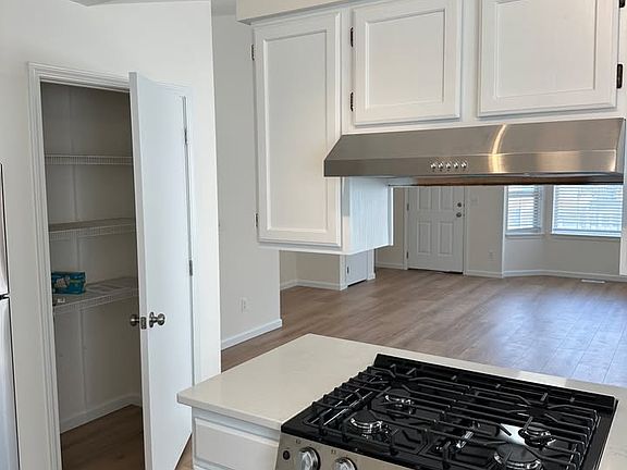 5th image of 3163 N 10th St