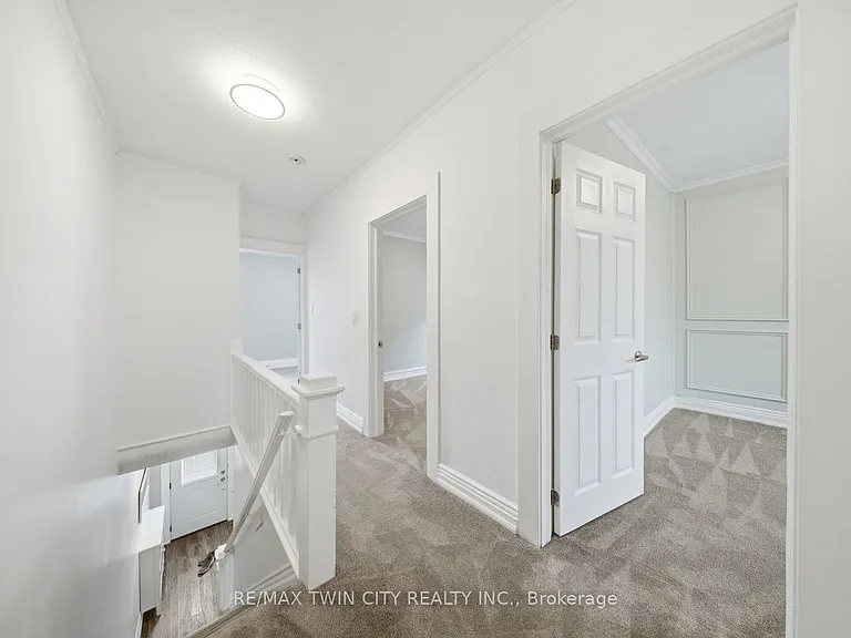 76 N Grey St E — Photo 17