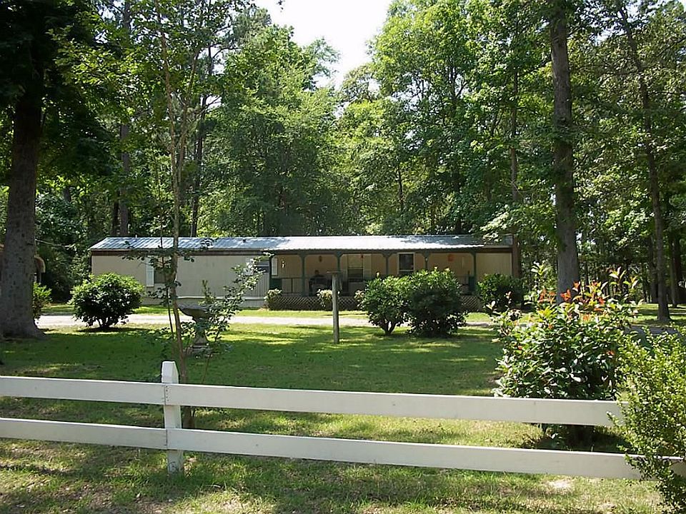 1st image of 8 Dogwood Dr