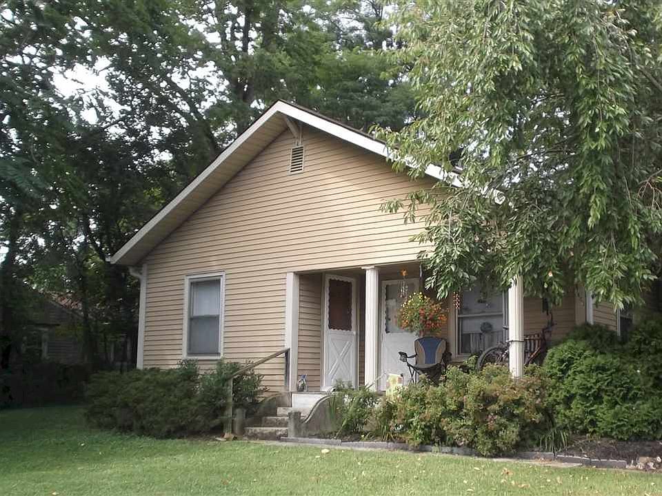 2nd image of 1603 W Arlington Rd