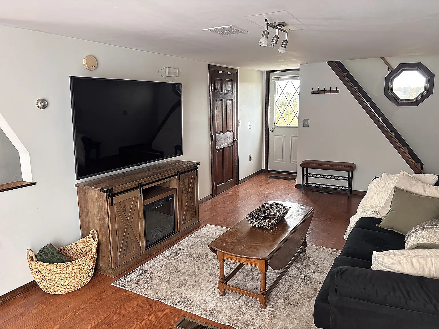 1 bed, 1504 sqft, $1,650 — Photo 4